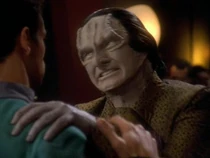 Garak collapses.jpg