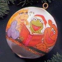 1980 satin ball.jpg (10 KB) 1980 satin ball