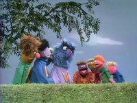Muppets bigandsmall.jpg