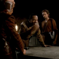 Sisko propaganda machine looking glass.jpg