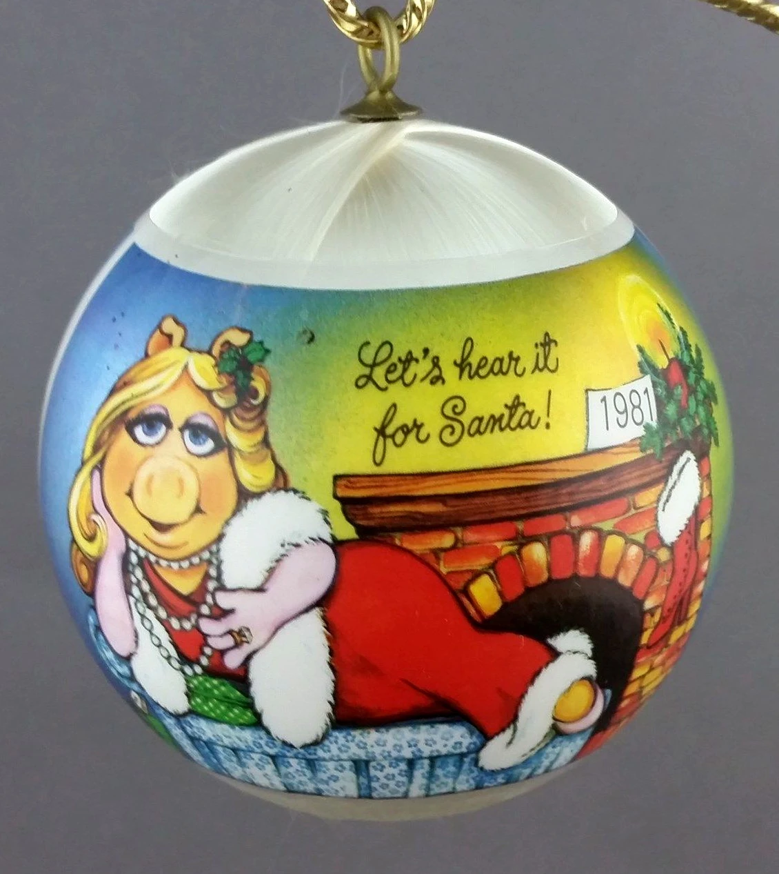 Hallmark1981LetsHearPiggy.jpg (16 KB) Hallmark1981LetsHearPiggy
