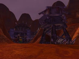 Dreadmaul Hold