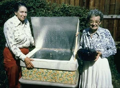 Solar-cooker-design-barbara-and-sherry