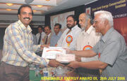 Ajay Chandak receives award