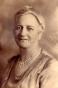 Lena Elaine Olson (1860-1938) circa 1920
