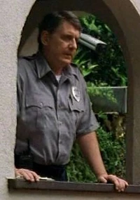 Ep1x19-eddie.jpg