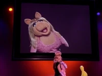 Muppetshowlive-piggy.jpg