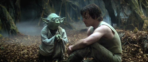 Luke Skywalker recibe las enseñanzas de Maestro Jedi Yoda
