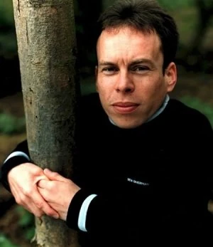 Warwick Davis Wiki