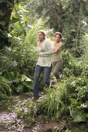3x15Juliet&Kate run