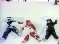 Kidsplayinsnow.jpg
