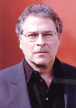 Lawrence Kasdan.jpg