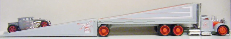 Truckin Transporters and Bone Shaker - Open - M8752.jpg