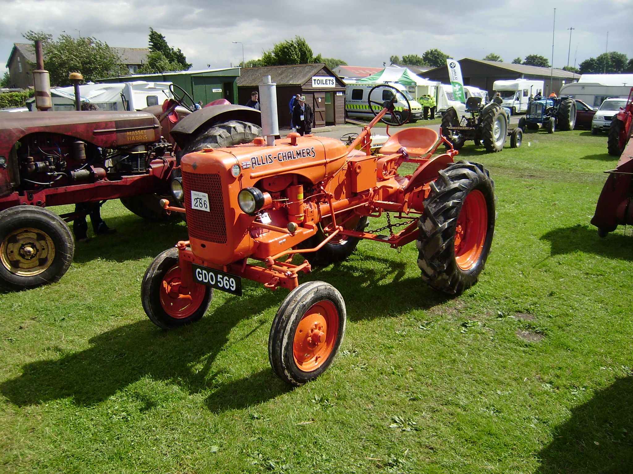 Allis-Chalmers Model B - Tractor & Construction Plant Wiki - The ...