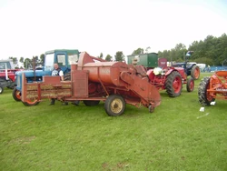 MF 701 Baler - rearside -P8100530