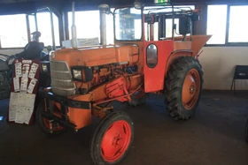 Allis Chalmers with cab at lamma -IMG 4501