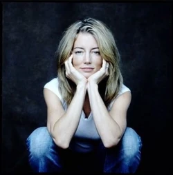 Cynthia Watros.PNG