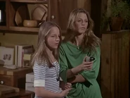 The.Bionic.Woman.S03E16.DVDrip.XviD-SAiNTS.avi 002566040