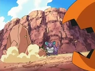 EP541 Trapinch usando tumba rocas (2)