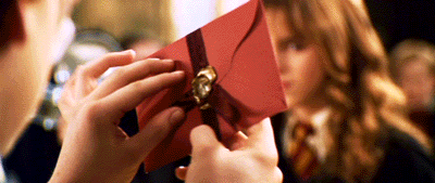 http://images3.wikia.nocookie.net/__cb20090609075856/harrypotter/images/0/05/Ron_Weasley%27s_howler.gif