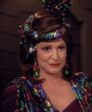 Star Trek Lwaxana Troi, 2371