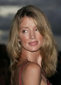 Cynthia Watros.jpg