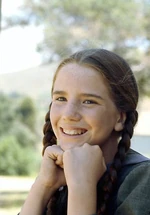 Lauraheadshot.jpg