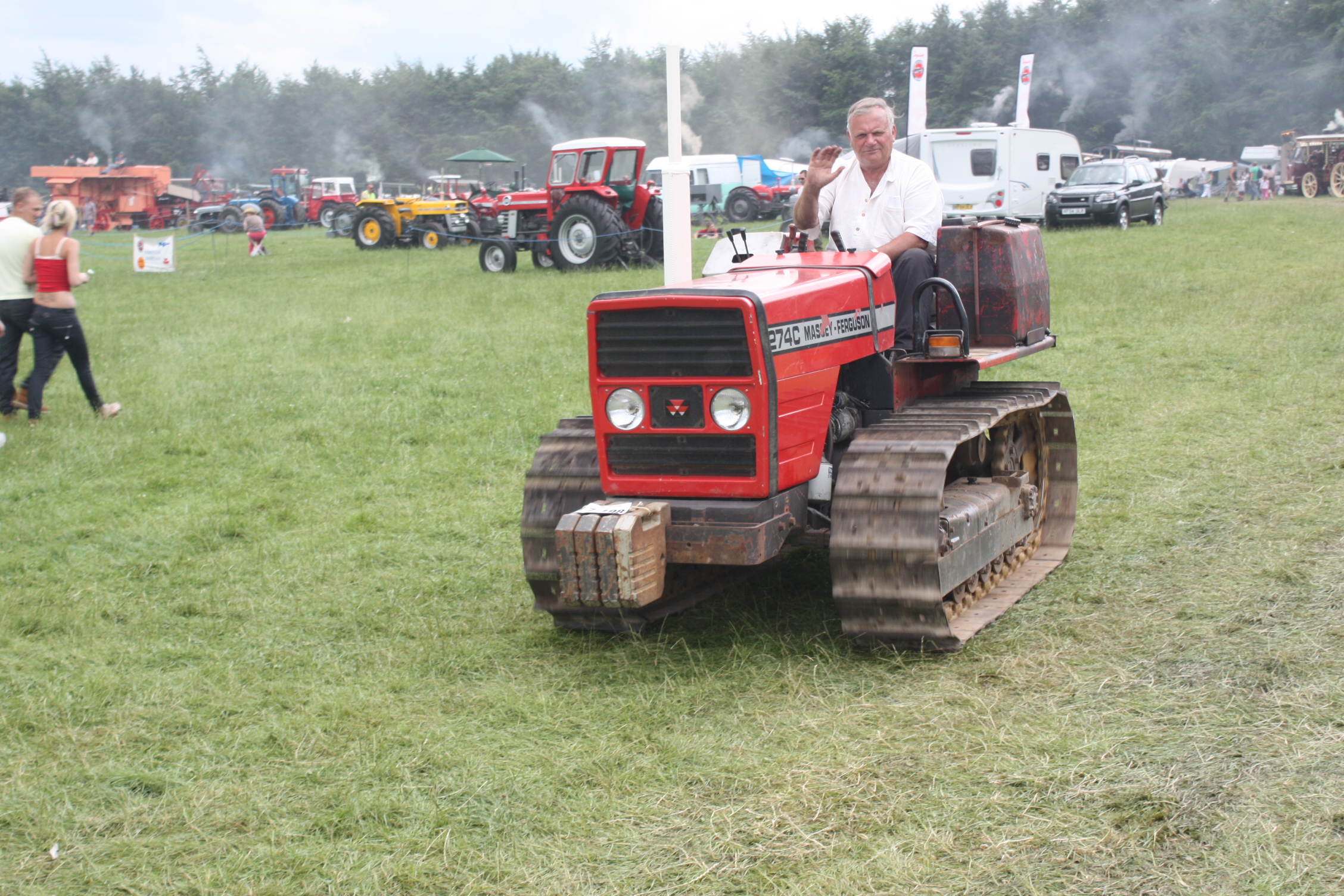 Massey Ferguson Tractor And Construction Plant Wiki The Classic Vehicle And Machinery Wiki 4090