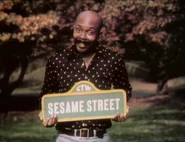 Roscoe-GordonwithSSSign