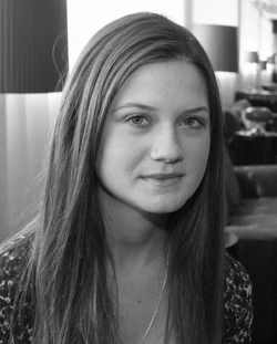 Bonnie wright 9
