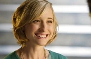 Chloe Sullivan 28