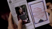 6x01 Sayid's Documents.jpg