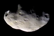 300px-Pandora PIA07632