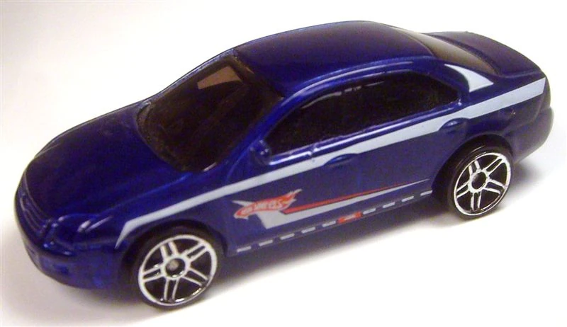 2006 Ford Fusion Target blue.JPG