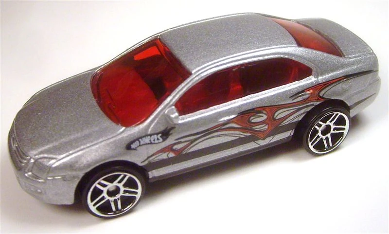 2006 Ford Fusion Target silver.JPG
