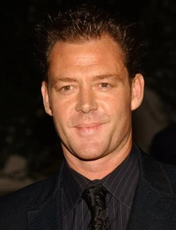 Marton Csokas1