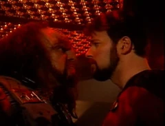 Kargan faces Riker.jpg