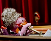 TrumpetGirlClosing