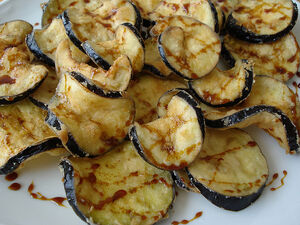 Berenjena Frita con Miel de Cana