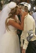 Maddie-kisses-dylan