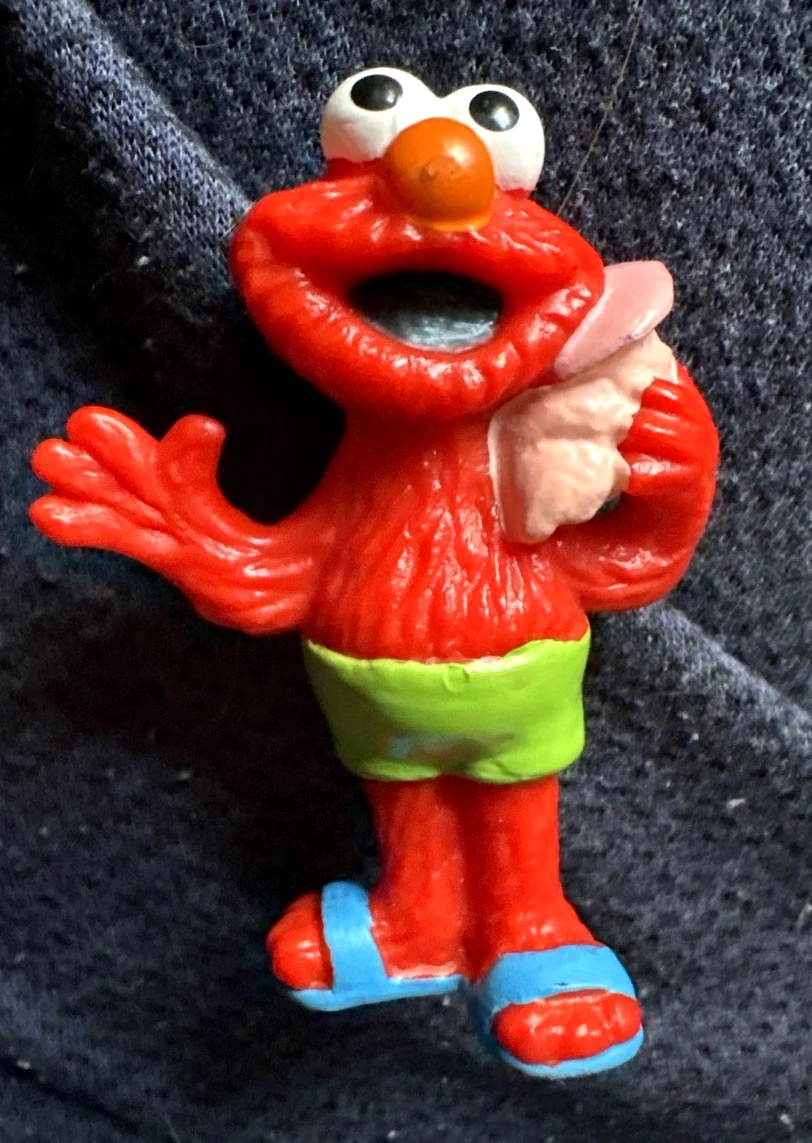 Elmo-seashell.jpg (22 KB) Elmo-seashell