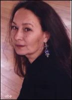 Mireille Delcroix dubs the voice of Rose