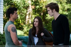 Eclipse-Movie-Stills-eclipse-movie-.jpg (88 KB)