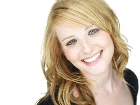 MelissaRauch.jpg