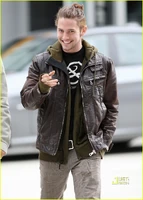 Xavier-samuel-jackson-rathbone-downtown-06