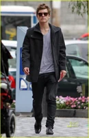 Xavier-samuel-jackson-rathbone-downtown-01