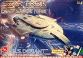 AMT Model kit 8398 USS Defiant 1997.jpg
