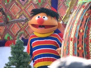 Ernie6abcikeathanksgivingdayparade03