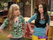 Sam-and-Carly-iquitcarly