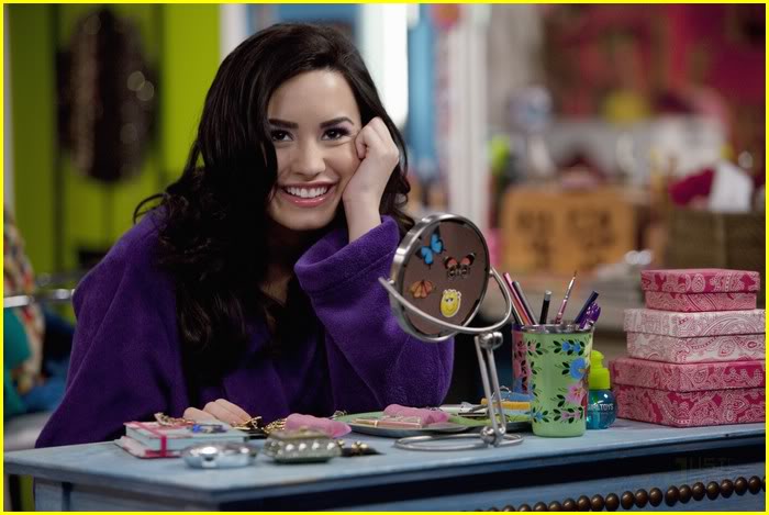 FileDemilovatosterlingknightdate22jpg Featured onSonny Munroe 